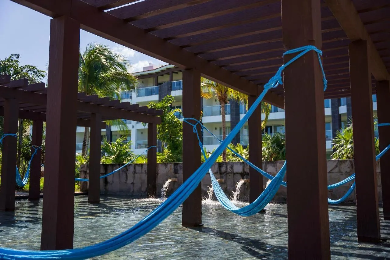 Stunning Ocean Front By Condo Boutique Playa del Carmen Apartamento