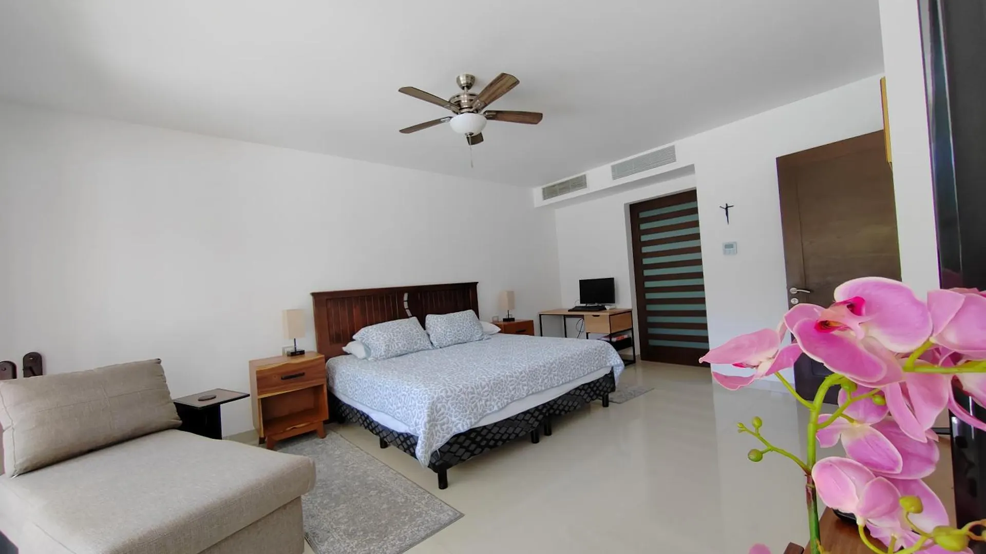 Stunning Ocean Front By Condo Boutique Playa del Carmen Apartamento