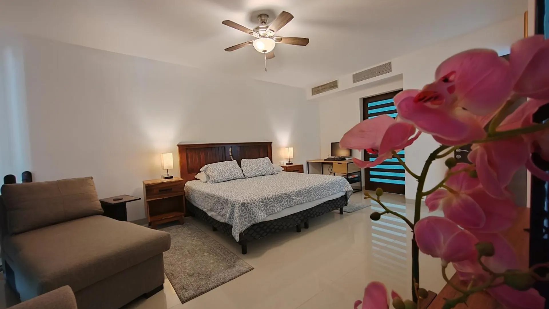 Stunning Ocean Front By Condo Boutique Playa del Carmen Apartamento